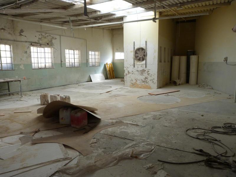 To Let commercial Property for Rent in Neave Industrial Eastern Cape